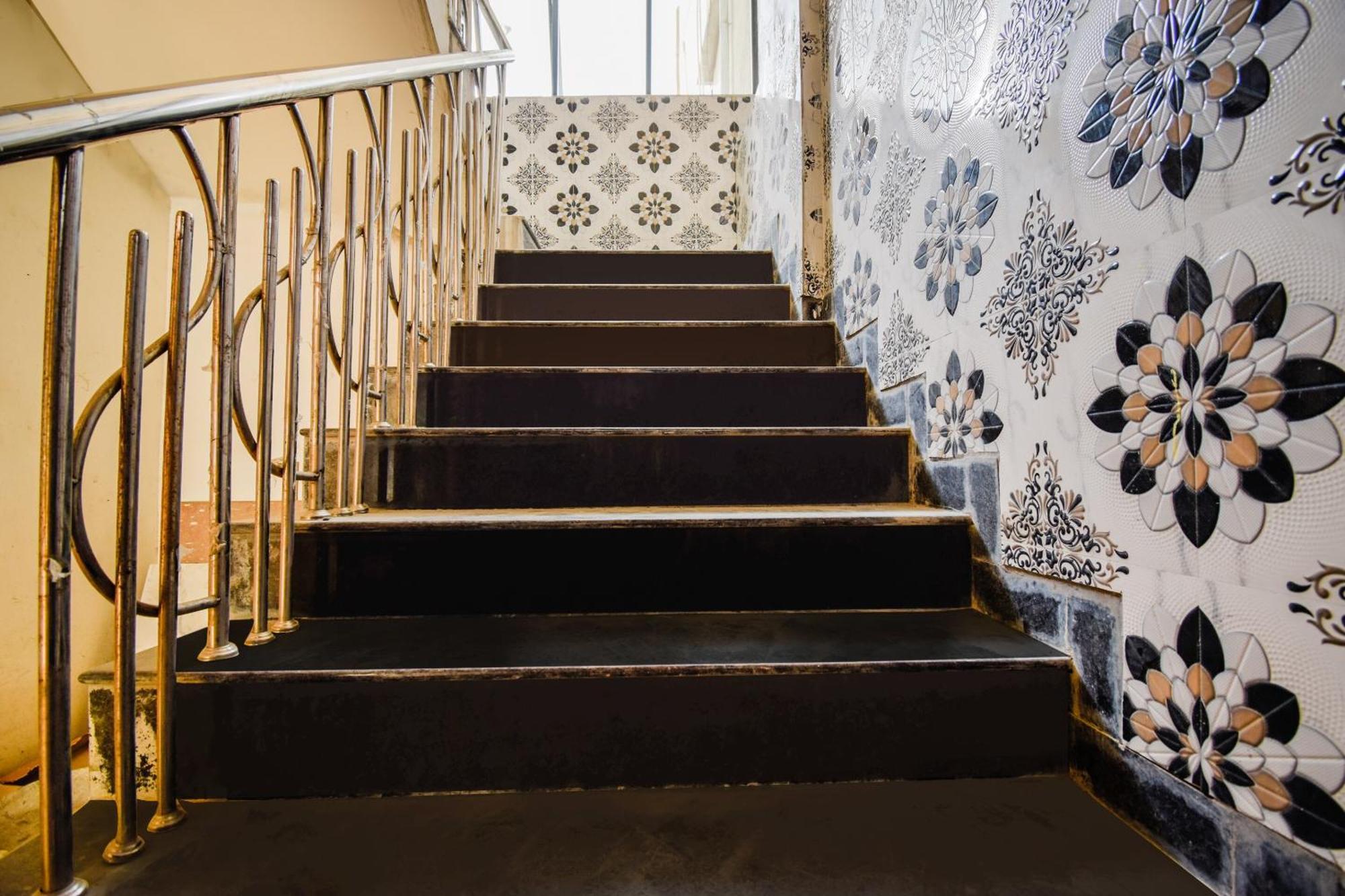 Oyo Flagship Mariyam Service Apartments ナーグプル エクステリア 写真